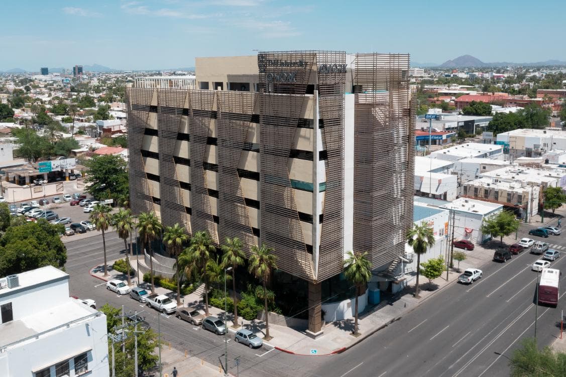 Instalaciones TN University exterior 2